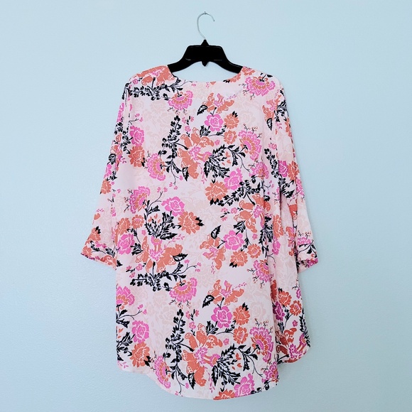 Rose + Olive Blush Pink Floral Print Three Quarter Sleeve Blouse - Picture 2 of 4